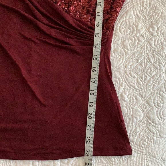 Worthington Wine Red Sleeveless Jersey Knit Sleeveless Sequined Top Size SP - Picture 8 of 10